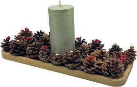 Juldekoration med Ananas och Ljus