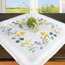 Sommarblomsteräng: Ernst Schäfer Bordsduksset