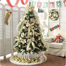 Lyxig Julgran med Varma Vita LED-lampor